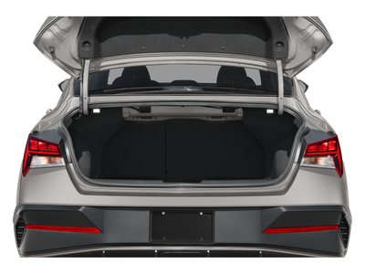 2025 Hyundai Elantra SEL Convenience 4dr Sedan