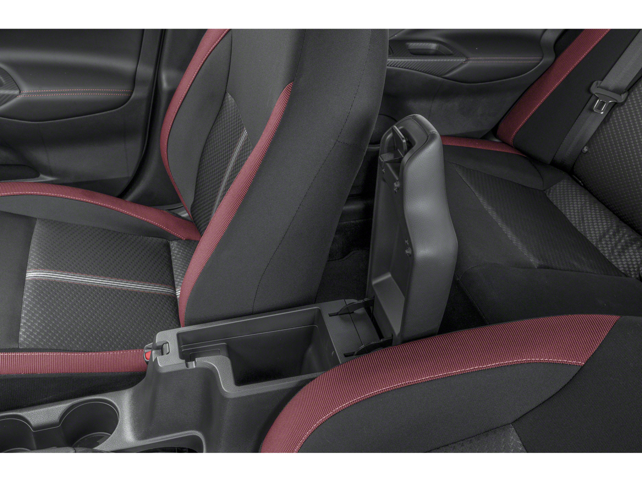 2025 Nissan Versa SR 4dr Sedan