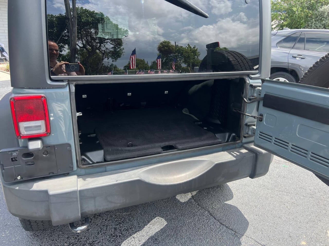 2014 Jeep Wrangler Unlimited Sport 4x4 4dr SUV