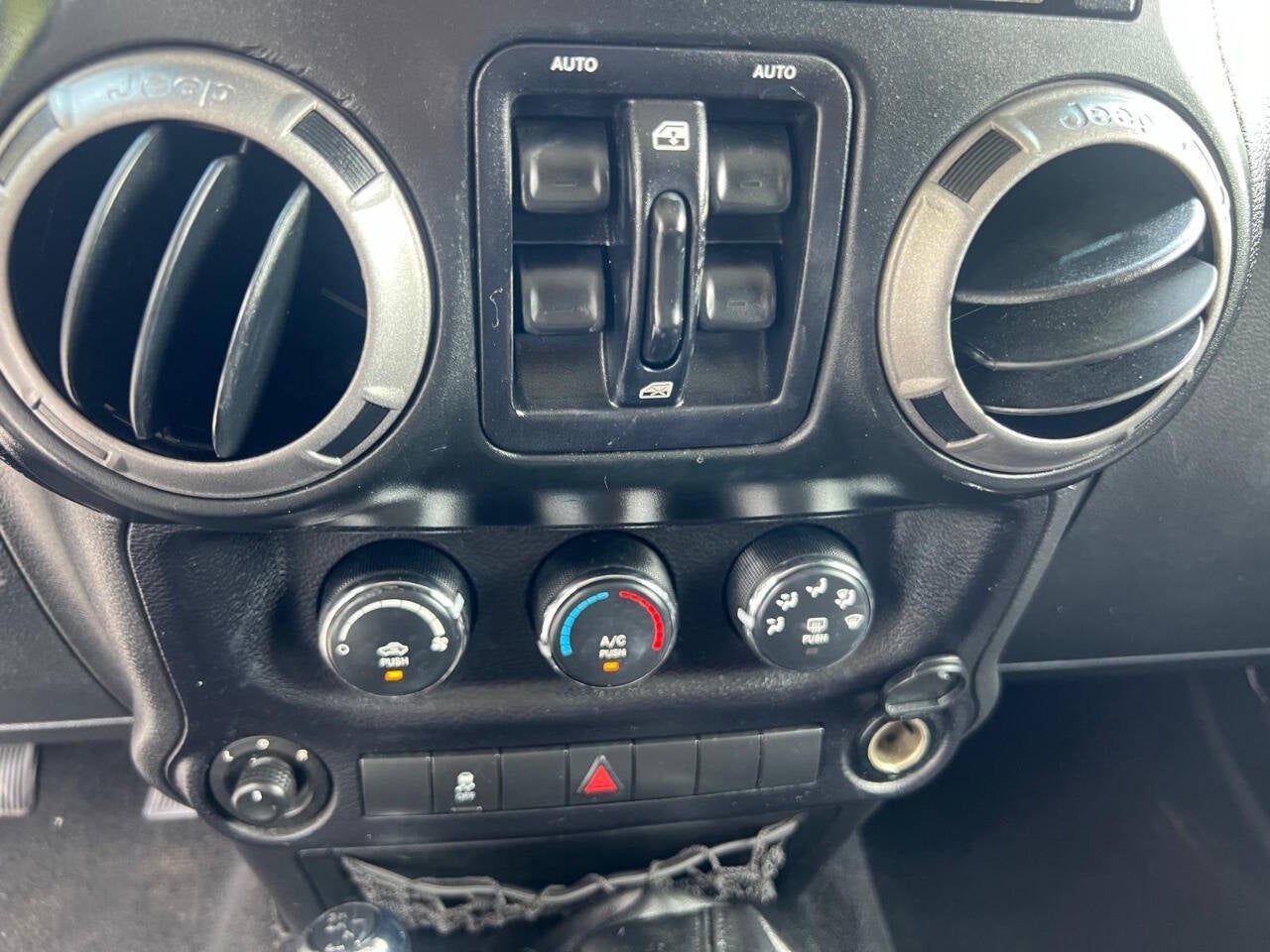 2014 Jeep Wrangler Unlimited Sport 4x4 4dr SUV