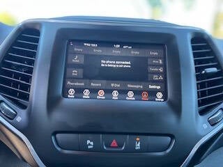 2021 Jeep Cherokee Latitude Plus 4dr SUV