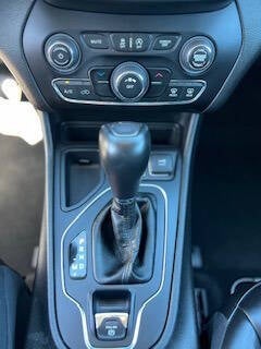 2021 Jeep Cherokee Latitude Plus 4dr SUV