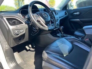 2021 Jeep Cherokee Latitude Plus 4dr SUV