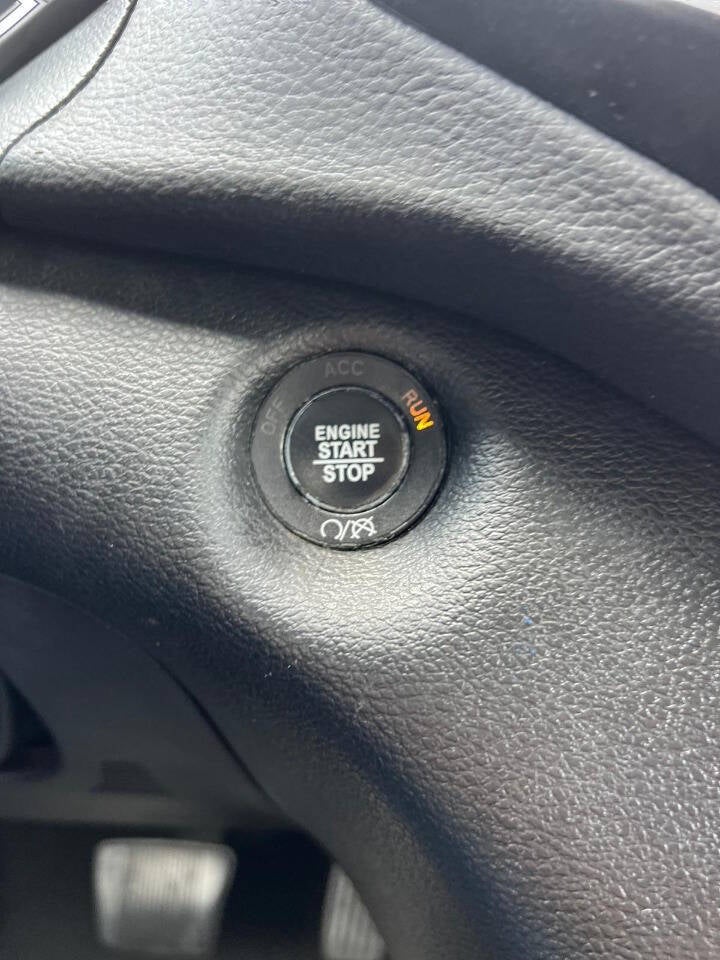 2020 Jeep Cherokee Latitude Plus 4dr SUV