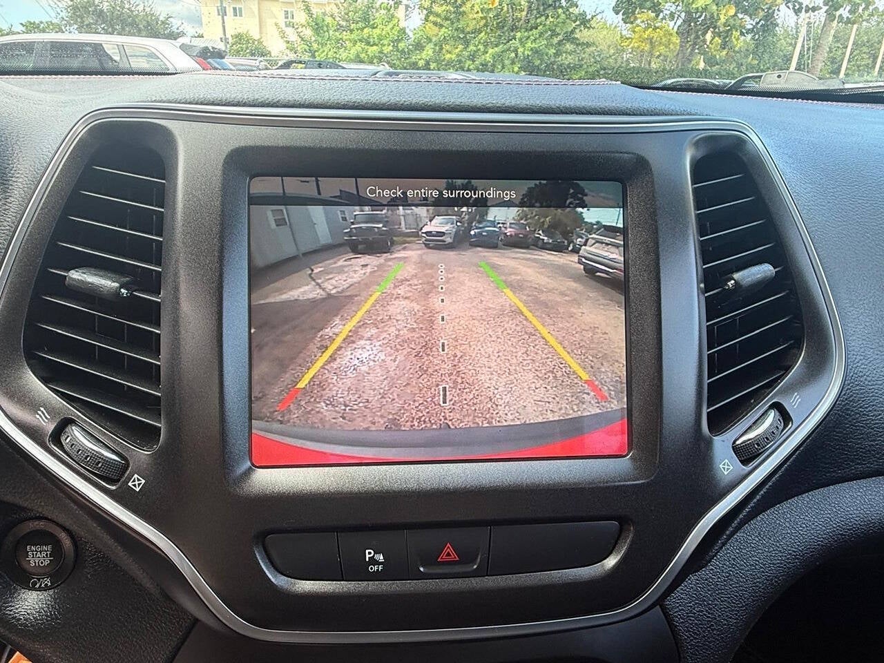 2019 Jeep Cherokee Trailhawk 4x4 4dr SUV