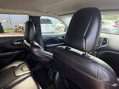 2019 Jeep Cherokee Trailhawk 4x4 4dr SUV