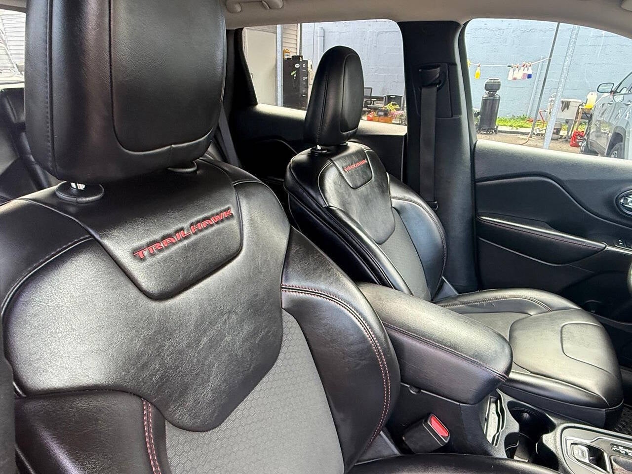 2019 Jeep Cherokee Trailhawk 4x4 4dr SUV