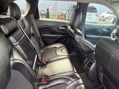 2019 Jeep Cherokee Trailhawk 4x4 4dr SUV