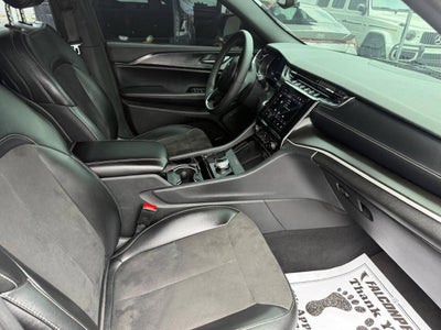 2023 Jeep Grand Cherokee L Laredo 4x2 4dr SUV