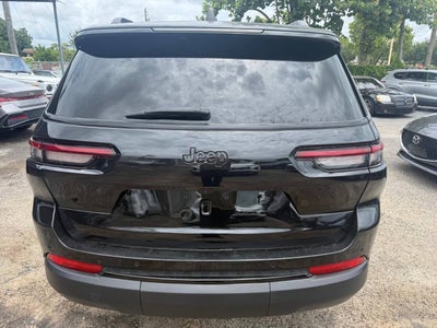 2023 Jeep Grand Cherokee L Laredo 4x2 4dr SUV