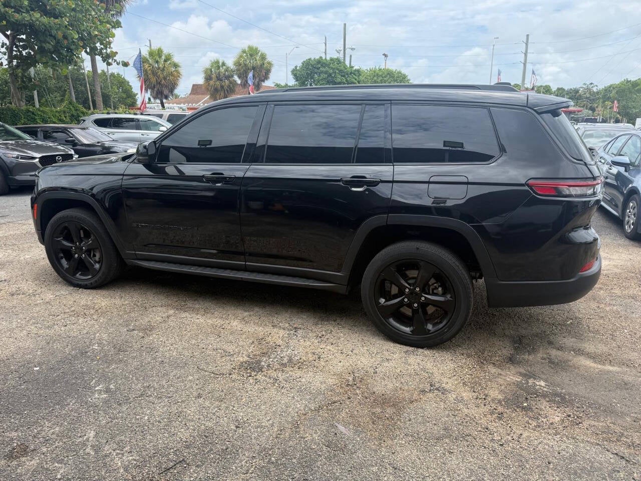 2023 Jeep Grand Cherokee L Laredo 4x2 4dr SUV