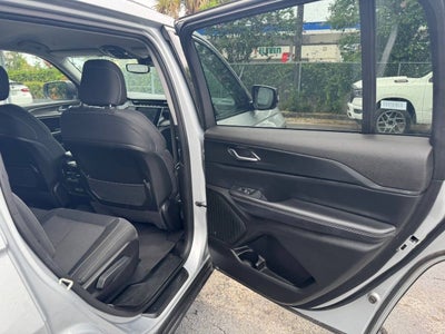 2023 Jeep Grand Cherokee L Laredo 4x4 4dr SUV