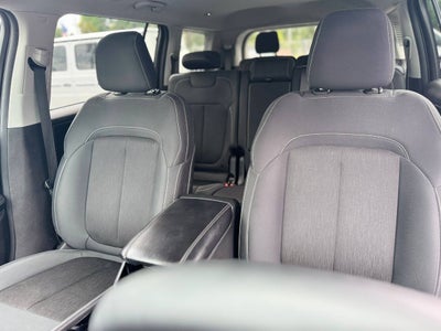 2023 Jeep Grand Cherokee L Laredo 4x4 4dr SUV