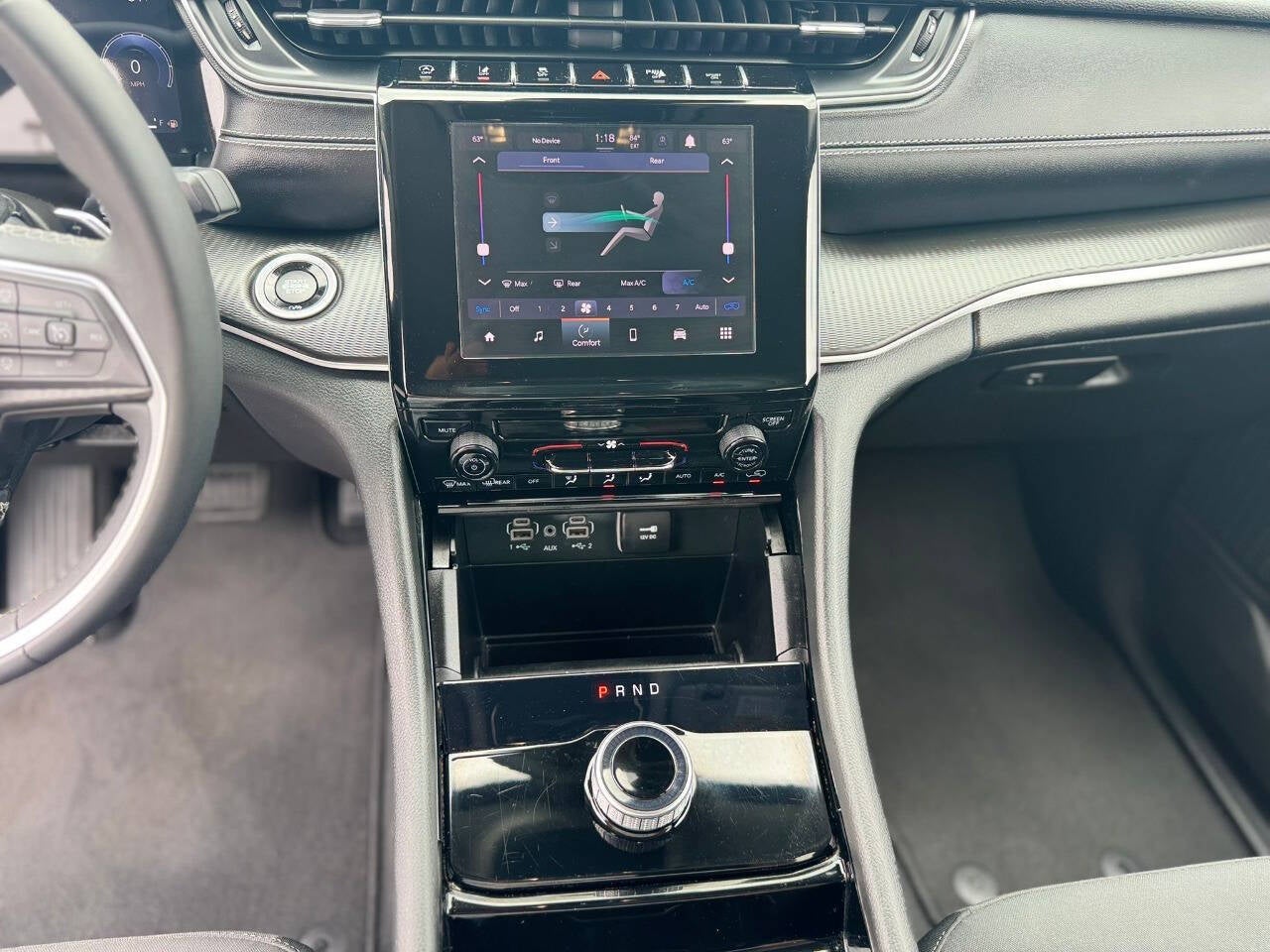 2023 Jeep Grand Cherokee L Laredo 4x4 4dr SUV