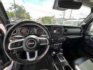 2022 Jeep Gladiator High Altitude 4x4 4dr Crew Cab 5.0 ft. SB