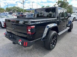 2022 Jeep Gladiator High Altitude 4x4 4dr Crew Cab 5.0 ft. SB