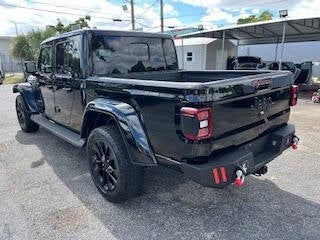 2022 Jeep Gladiator High Altitude 4x4 4dr Crew Cab 5.0 ft. SB