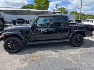 2022 Jeep Gladiator High Altitude 4x4 4dr Crew Cab 5.0 ft. SB