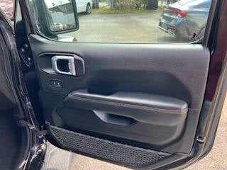 2022 Jeep Gladiator High Altitude 4x4 4dr Crew Cab 5.0 ft. SB