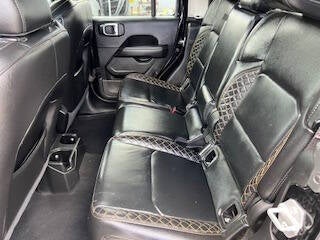 2022 Jeep Gladiator High Altitude 4x4 4dr Crew Cab 5.0 ft. SB