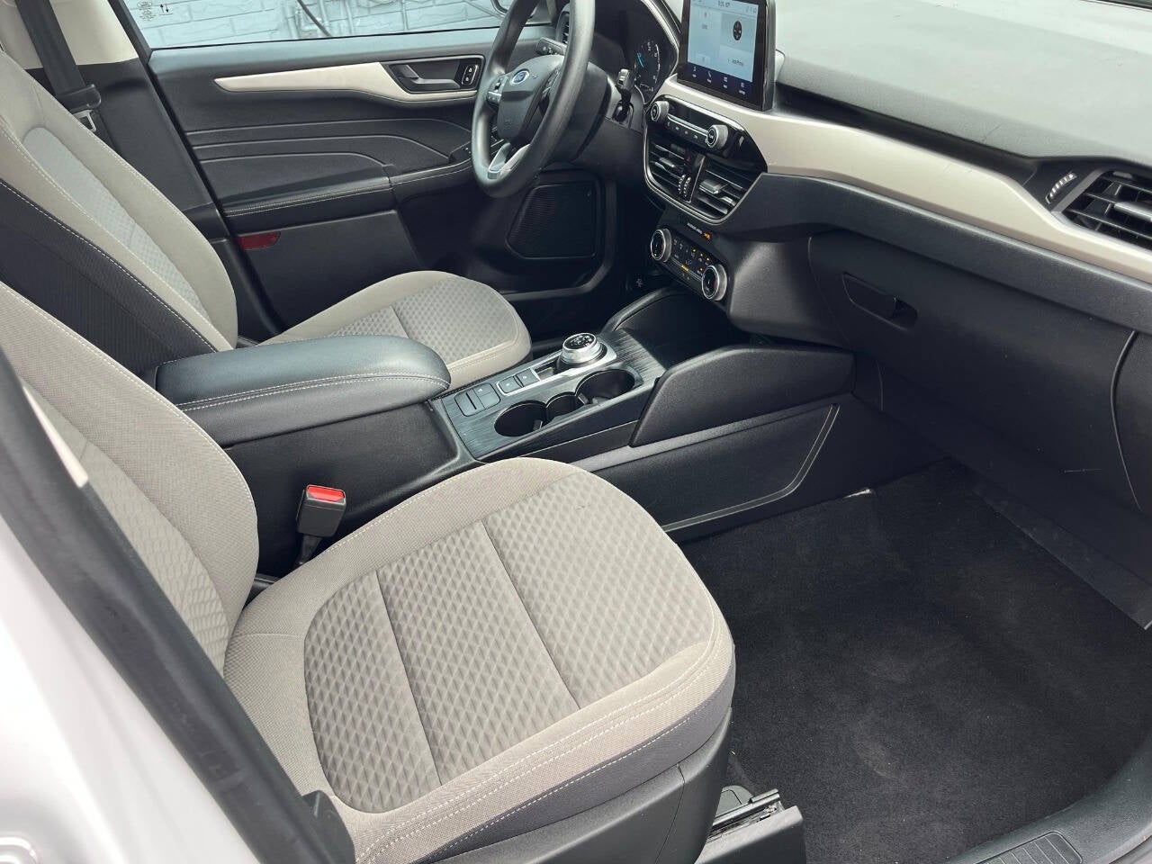 2022 Ford Escape Hybrid SE 4dr SUV