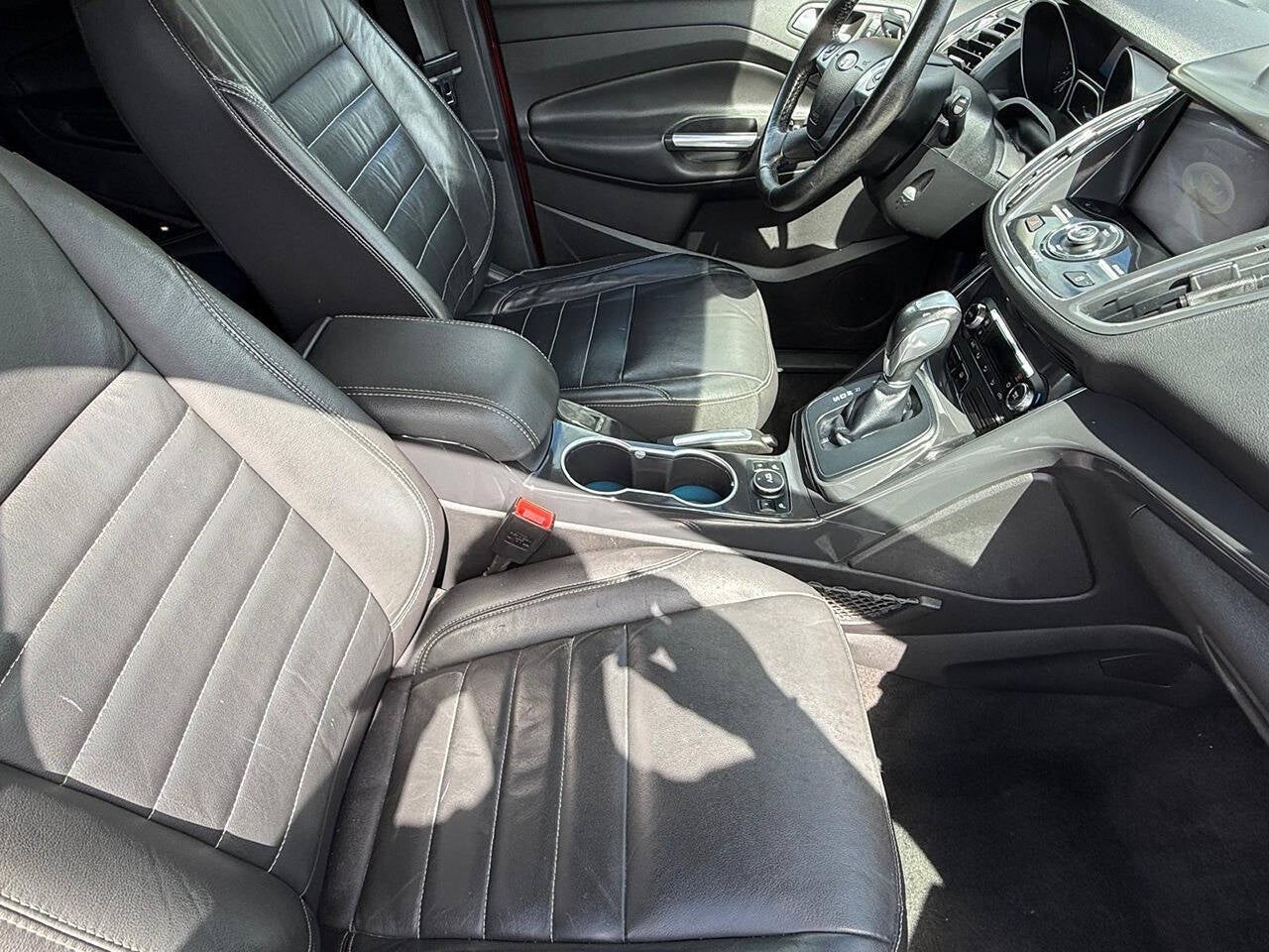 2016 Ford Escape Titanium 4dr SUV