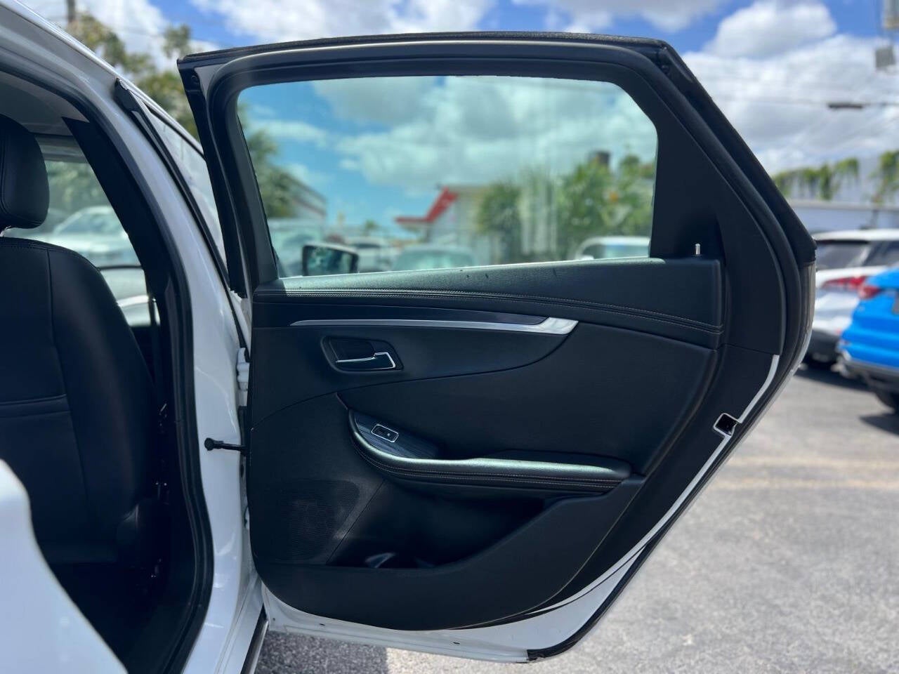 2019 Chevrolet Impala LT 4dr Sedan