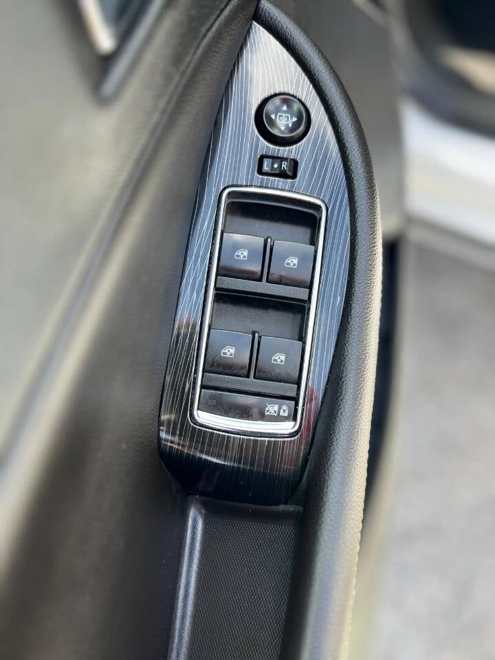 2019 Chevrolet Impala LT 4dr Sedan