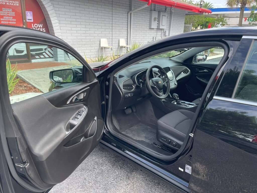 2024 Chevrolet Malibu LT 4dr Sedan w/1LT