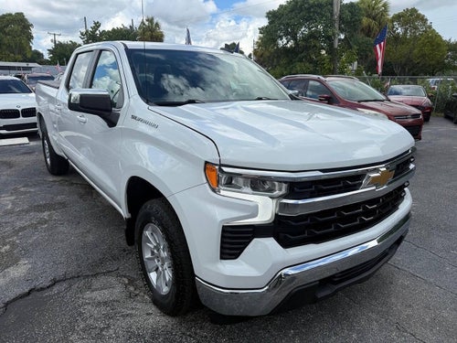 2024 Chevrolet Silverado 1500 LT Pickup 4D 6 1/2 ft