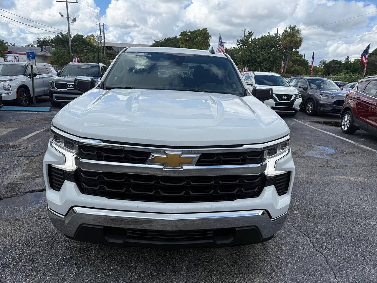 2024 Chevrolet Silverado 1500 LT Pickup 4D 6 1/2 ft