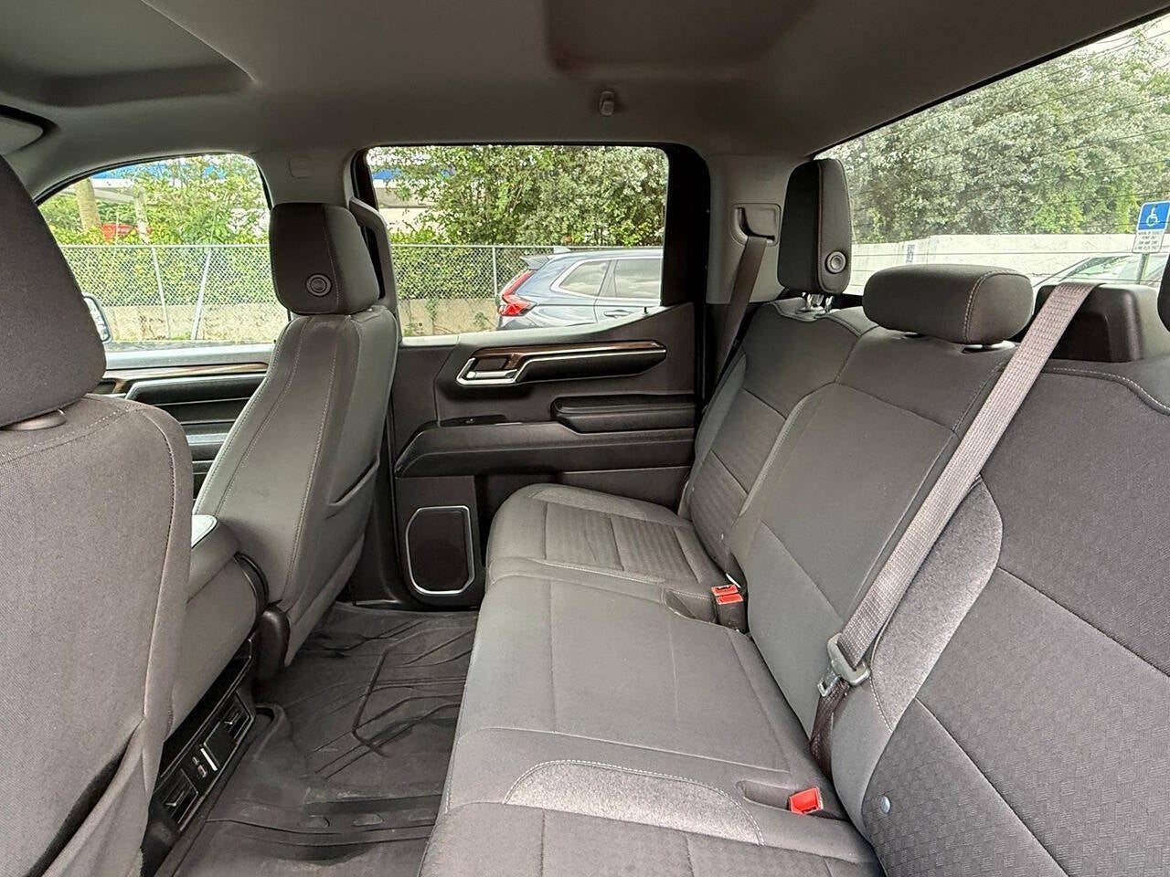 2024 Chevrolet Silverado 1500 LT Pickup 4D 6 1/2 ft
