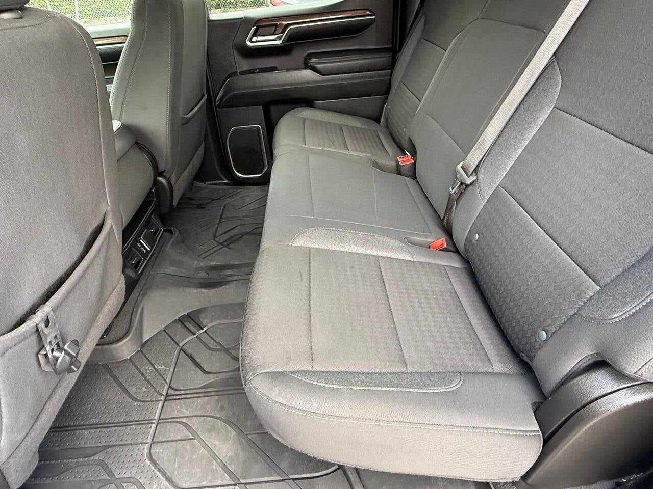2024 Chevrolet Silverado 1500 LT Pickup 4D 6 1/2 ft