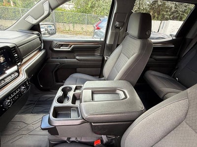 2024 Chevrolet Silverado 1500 LT Pickup 4D 6 1/2 ft