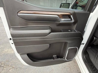 2024 Chevrolet Silverado 1500 LT Pickup 4D 6 1/2 ft