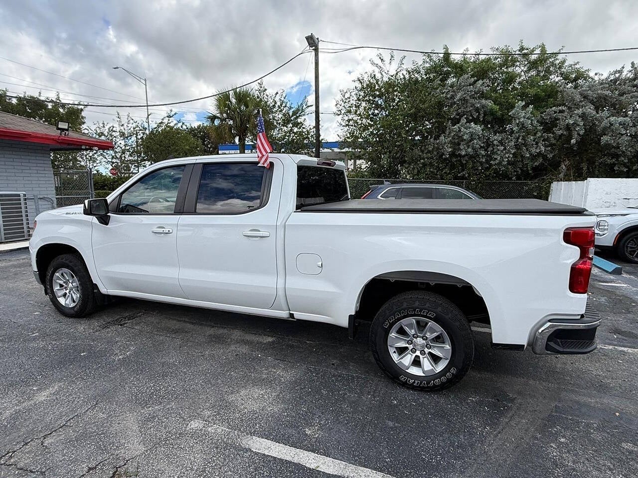 2024 Chevrolet Silverado 1500 LT Pickup 4D 6 1/2 ft