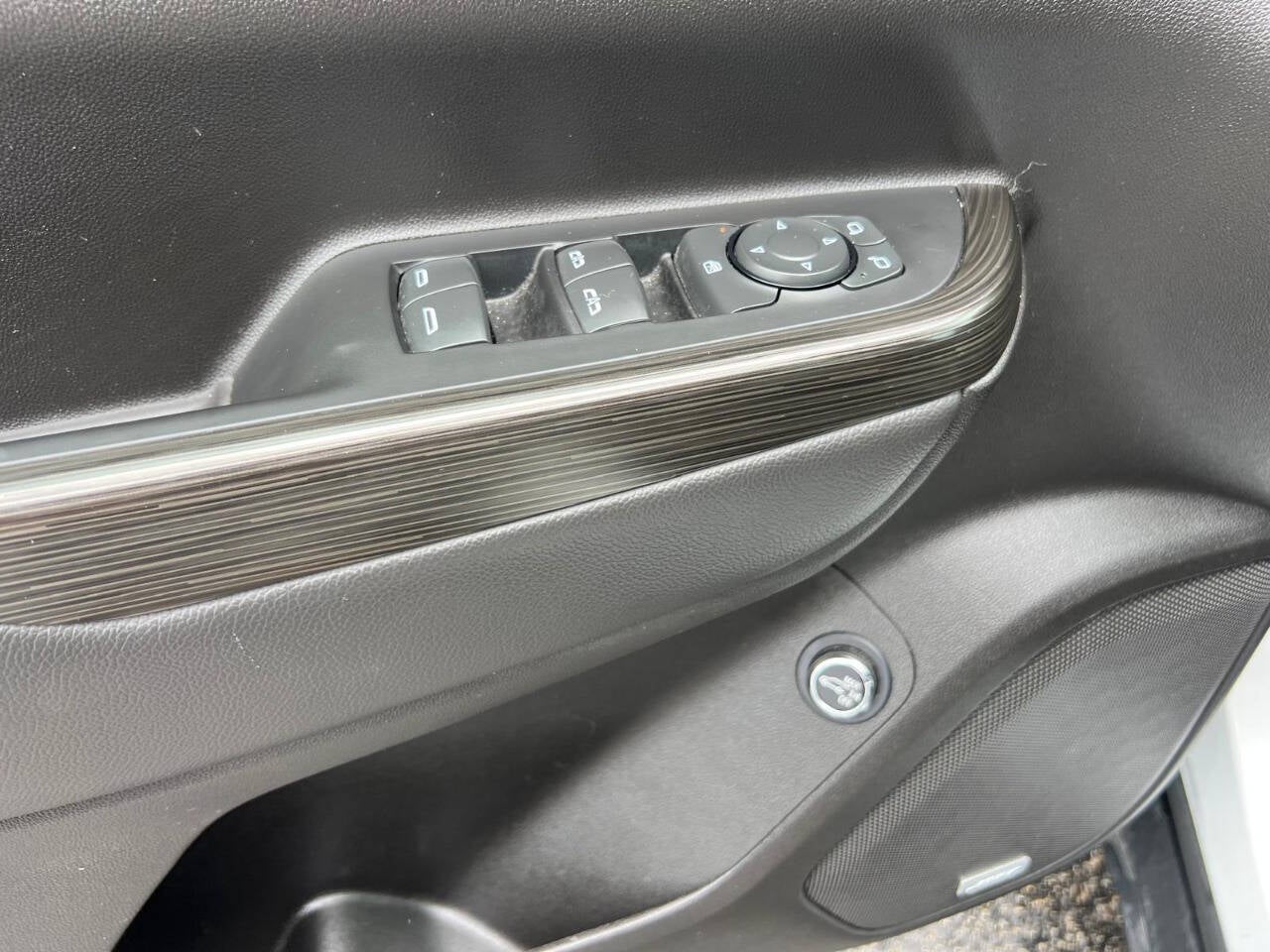 2023 GMC Acadia SLT 4x4 4dr SUV