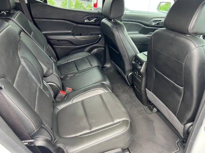 2023 GMC Acadia SLT 4x4 4dr SUV