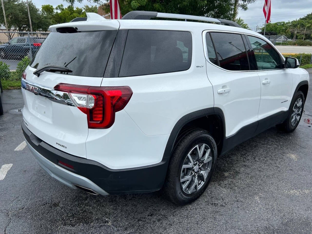 2023 GMC Acadia SLT 4x4 4dr SUV