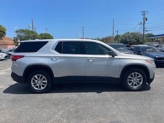 2021 Chevrolet Traverse LS 4dr SUV w/1LS