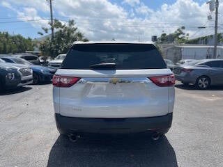 2021 Chevrolet Traverse LS 4dr SUV w/1LS