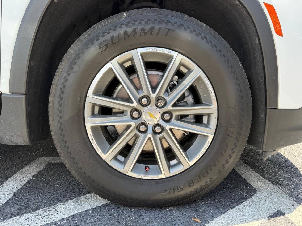 2023 Chevrolet Traverse LT Cloth 4dr SUV