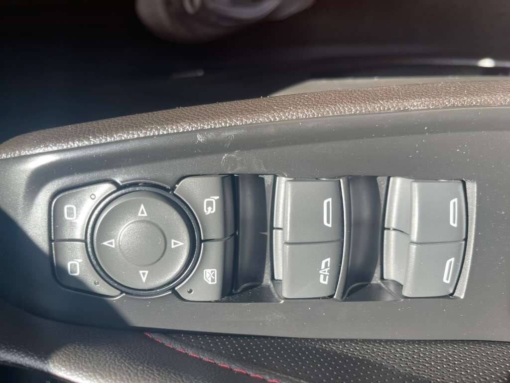 2023 Chevrolet Traverse LT Leather 4dr SUV