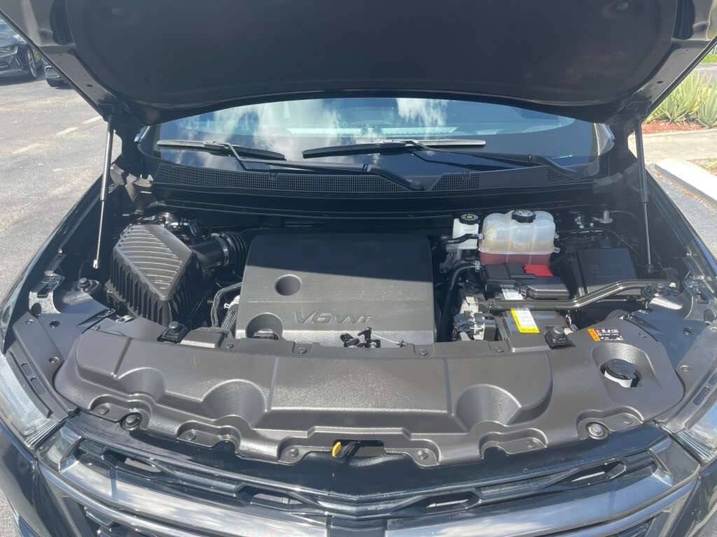 2023 Chevrolet Traverse LT Leather 4dr SUV