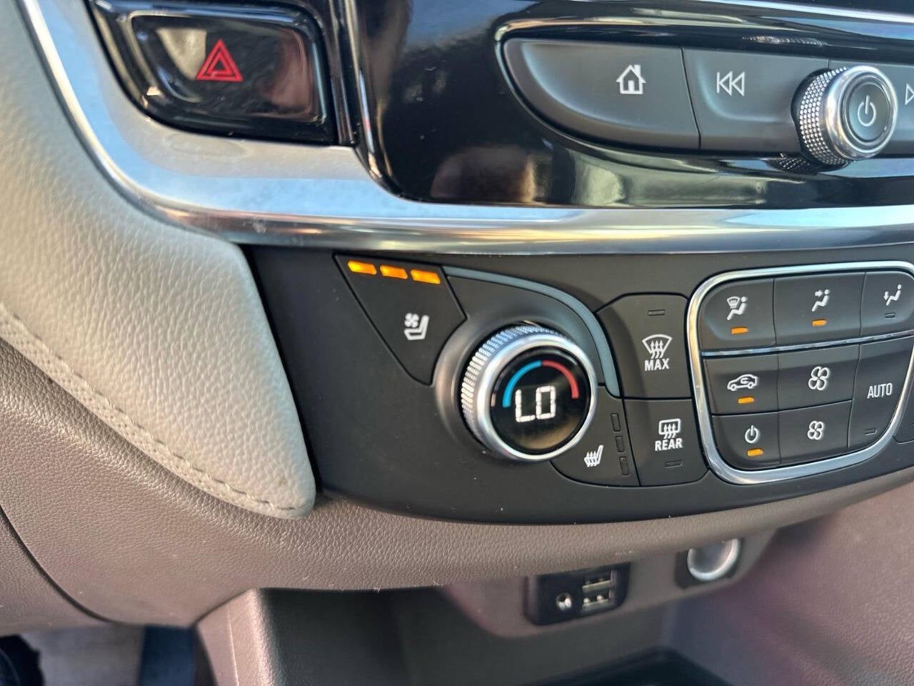 2021 Chevrolet Traverse Premier 4x4 4dr SUV