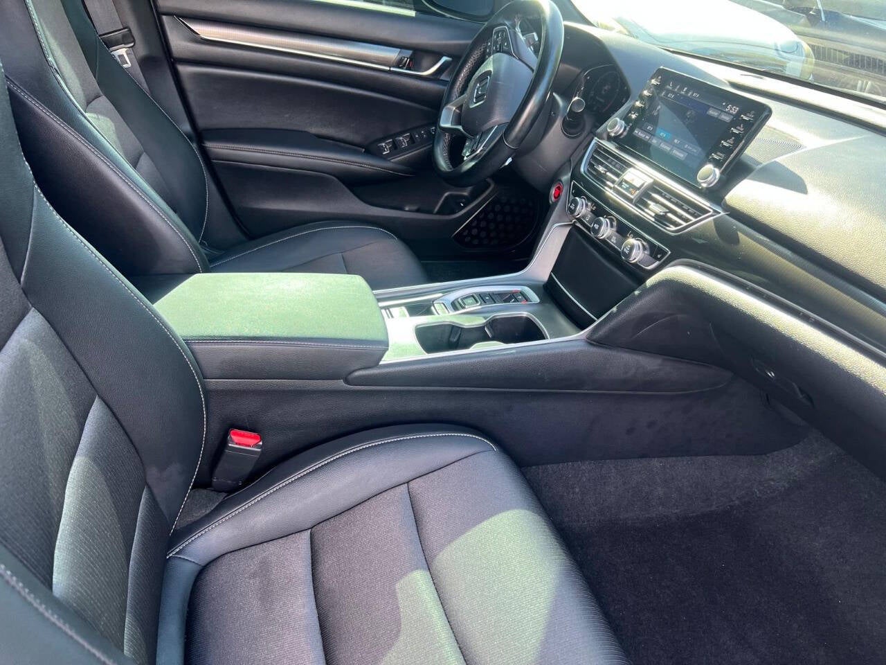 2022 Honda Accord Sport 4dr Sedan (2.0T I4 10A)