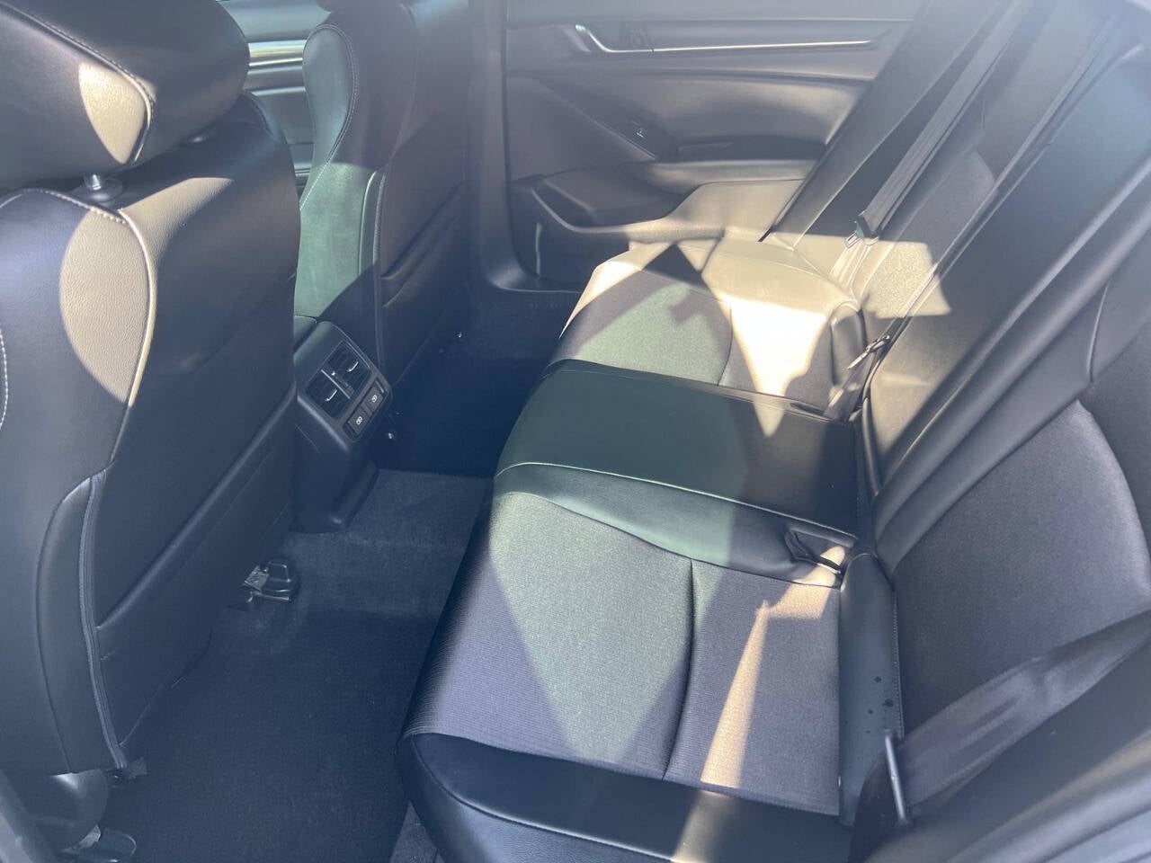 2022 Honda Accord Sport 4dr Sedan (2.0T I4 10A)