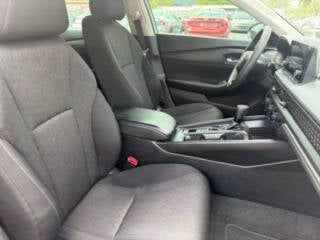 2025 Honda Accord LX 4dr Sedan