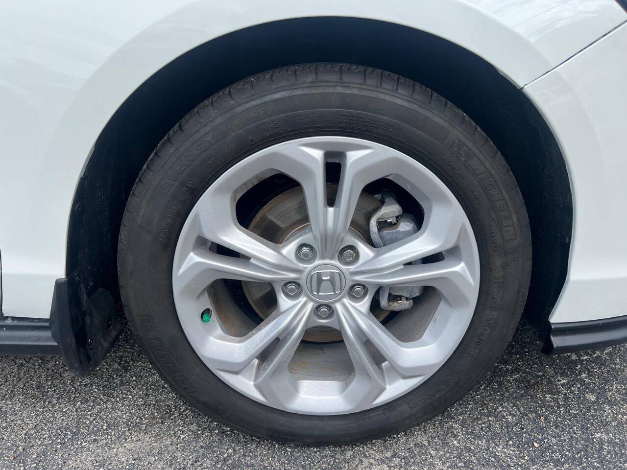 2025 Honda Accord LX 4dr Sedan