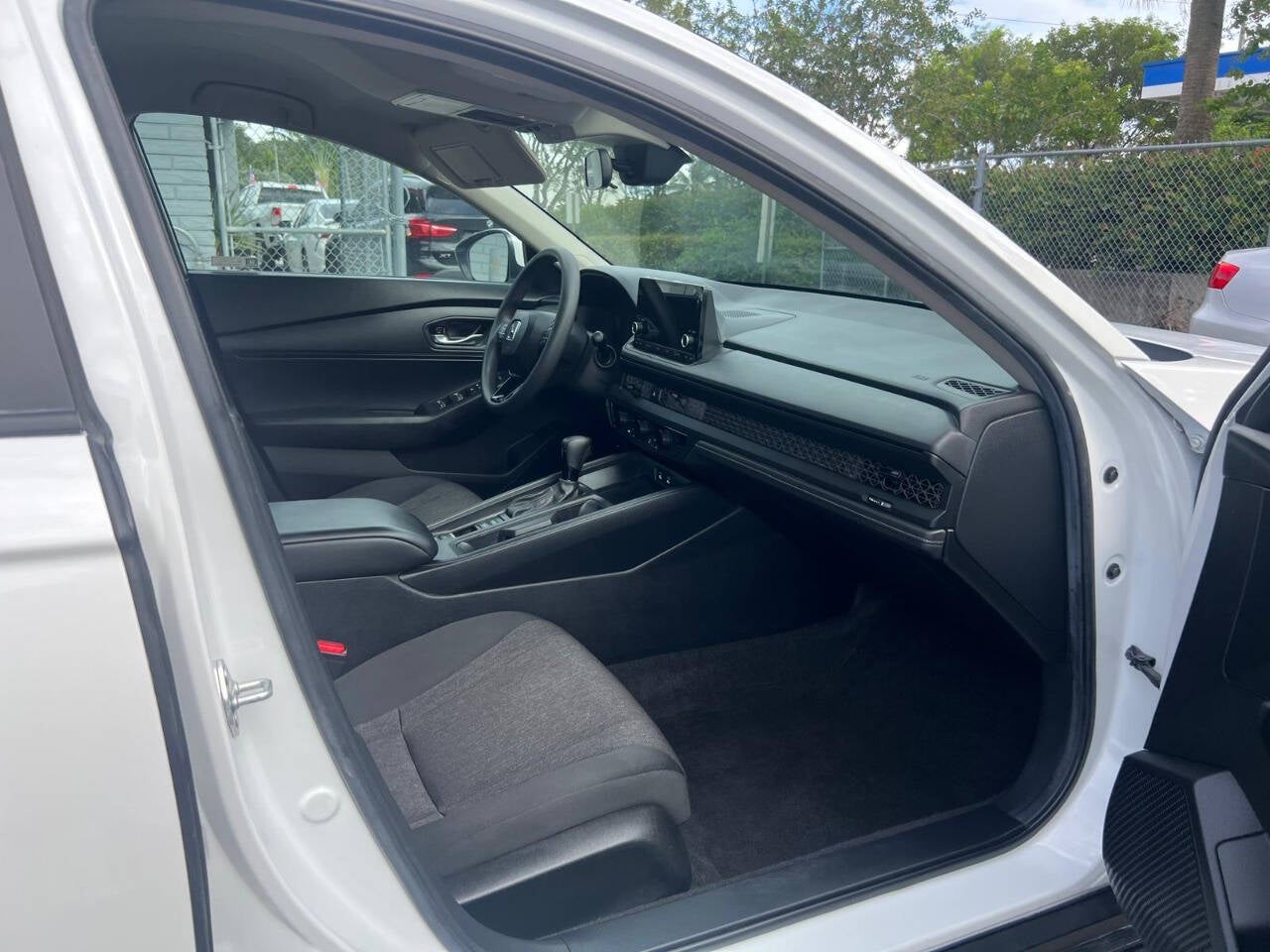 2025 Honda Accord LX 4dr Sedan